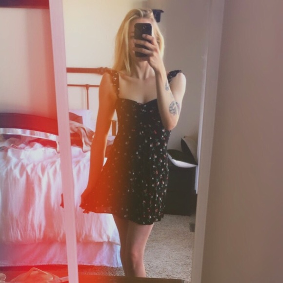 Flynn Skye Carla Mini in Cherry Bomb, BNWT - Picture 6 of 7